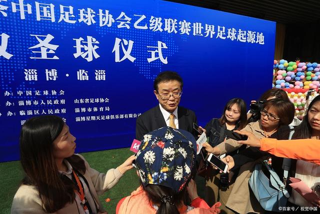 加克波决定加盟曼城，热刺被截胡