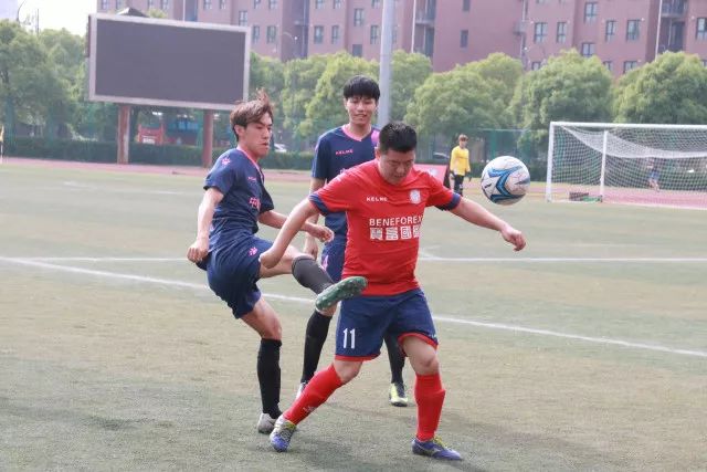 赫尔城18岁后卫赫林顿：梦幻英超首秀零封曼联